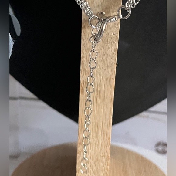 Three- Layer Bohemian Style Pink Stone Beaded Necklaces - Picture 4 of 4